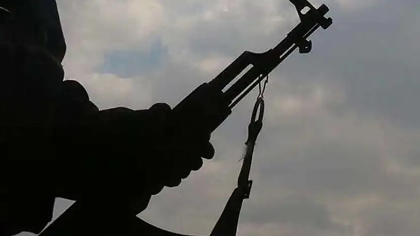 Tarihi Karar PKK Silah Bıraktı Örgüt Feshedildi