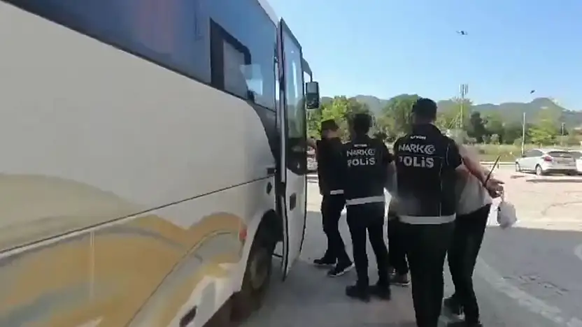 Uyuşturucuya Geçit Yok! 72 İlde Dev Operasyon