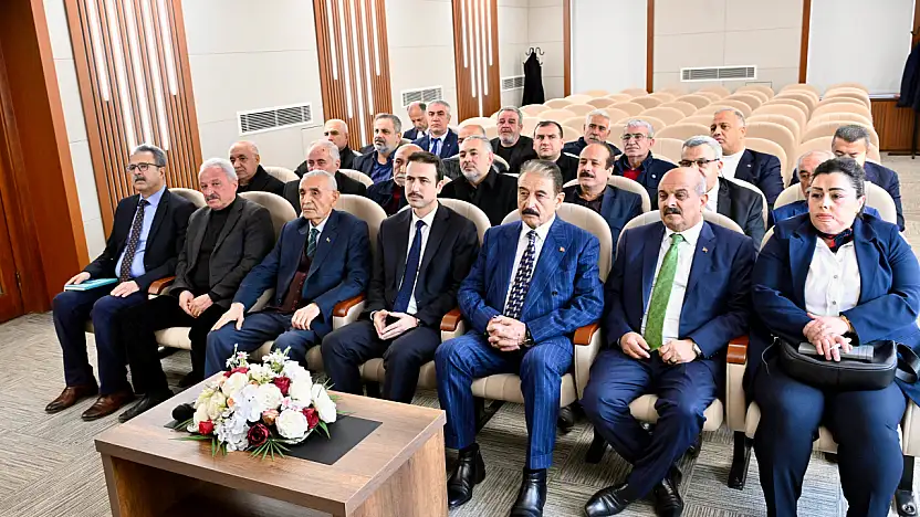 Vali Seddar Yavuz Esnaf Odaları İstişare Toplantısı'na Katıldı