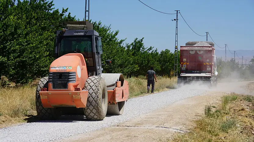 Yeşilyurt Belediyesi, Kırsalda Ulaşımı Kolaylaştırıyor