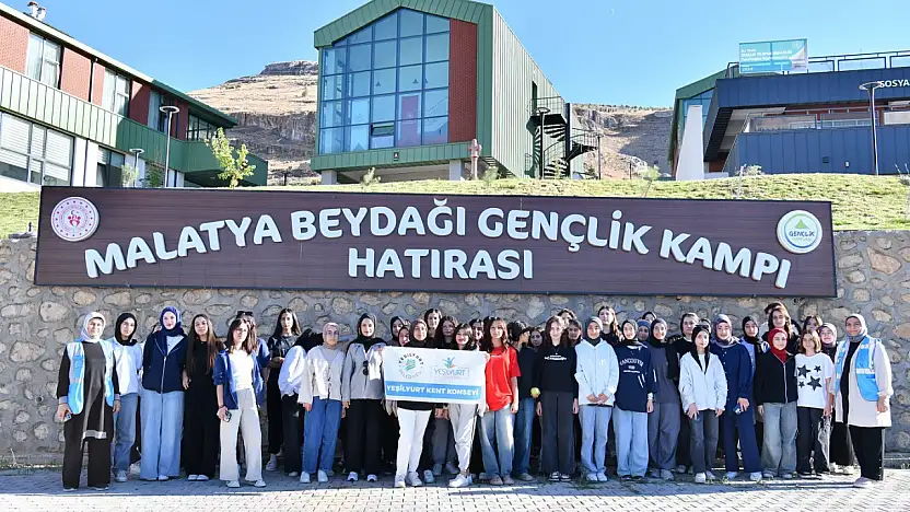 Yeşilyurt Kent Konseyi'nden Gençlere Doğayla İç İçe Kamp Keyfi