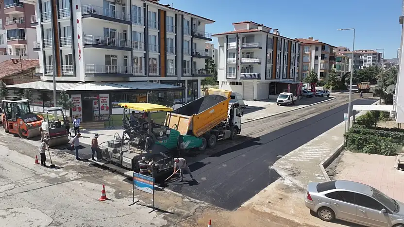 Yeşilyurt'ta Yollar Baştan Aşağı Yenileniyor! İlçede Büyük Dönüşüm