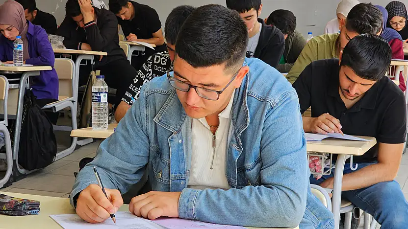 YKS'ye Hazırlananlar İçin Haftada 4 Gün Deneme Sınavı İmkanı