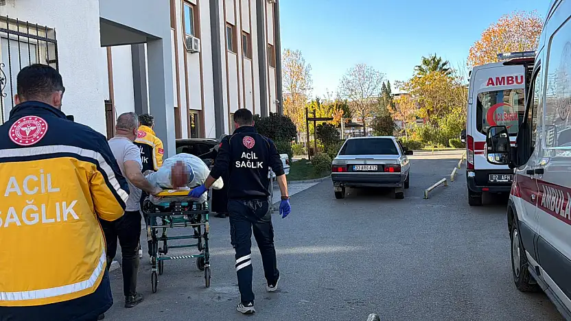 Yolcu minibüsü ile otomobil çarpıştı: 5 yaralı