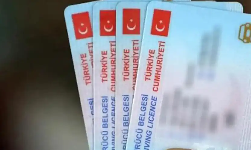 Süre Bitti: Eski Ehliyetler Artık Hükümsüz!