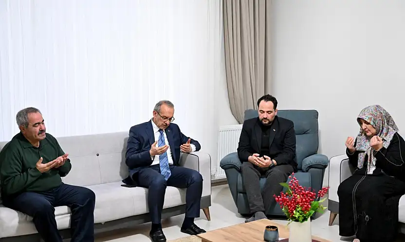 6 Şubat'ın 3. Yılında Vali Yavuz'dan Unutulmayan Acılara Dokunuş