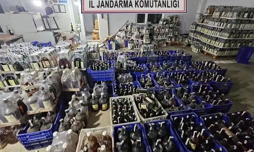 81 ilde metil alkol operasyonu: 91 bin litre ele geçirildi