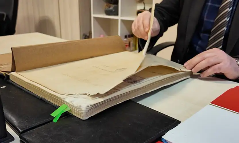 Adliye de 100 Yıllık Tarihi Defter Bulundu