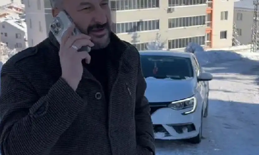 Başkan yolda kaldı, kendini eleştirdi