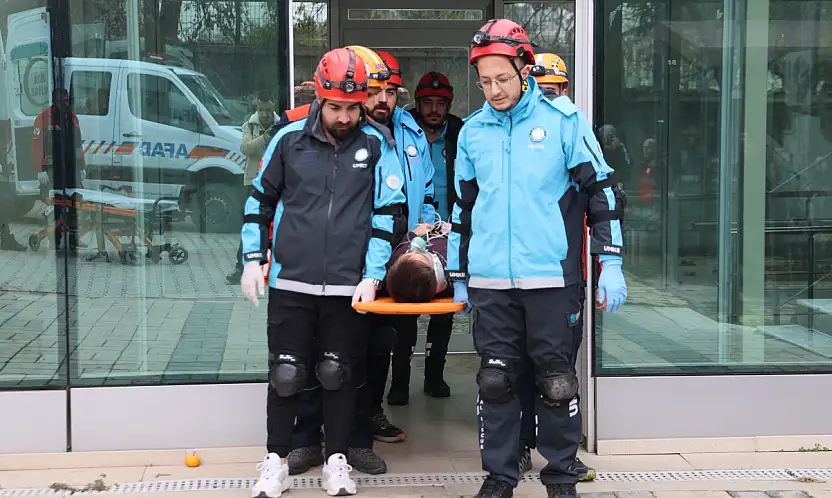 Elazığ'da deprem ve yangın tatbikatı gerçekleştirildi