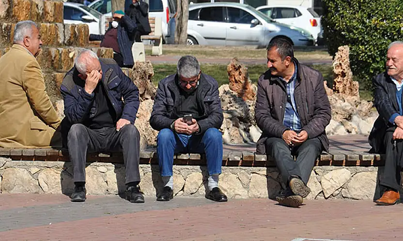 Emekliler Açlık Sınırının Altında Yaşıyor: Meclis'te Vicdan Sınavı