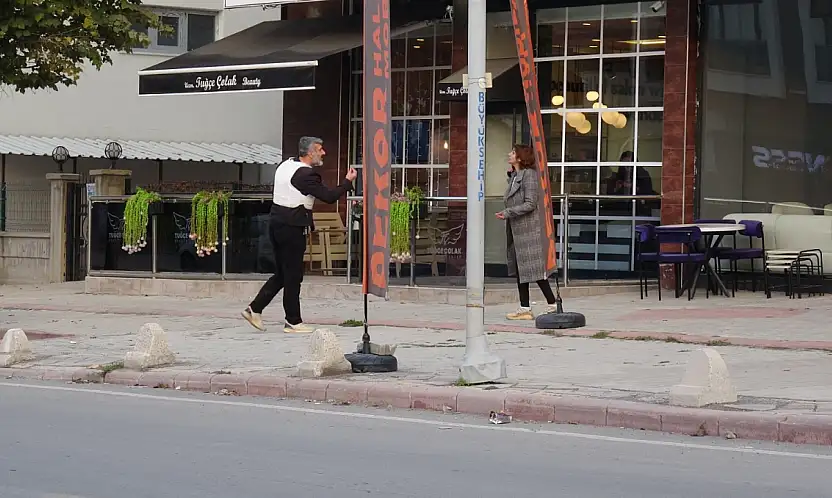 İntihar Girişiminde Bulunan Kadını Polis Son Anda Engelledi