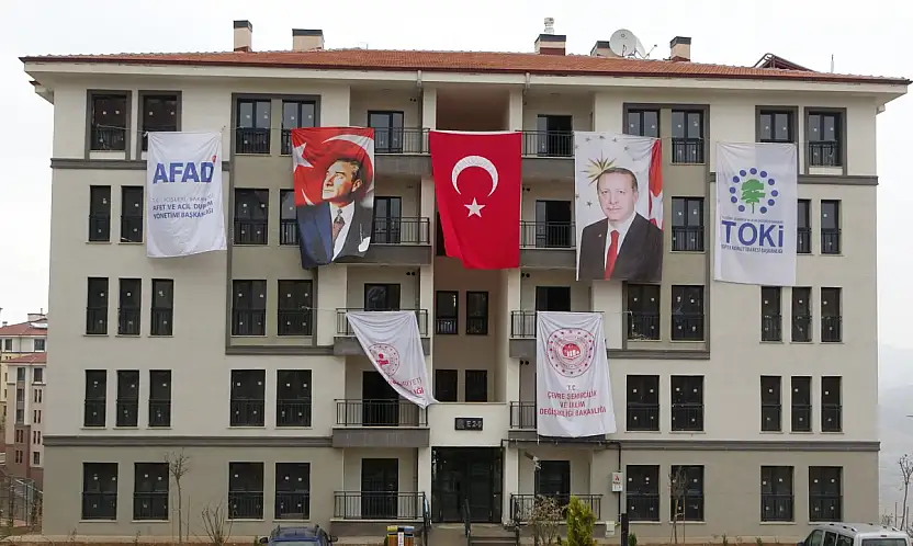 Malatya'da deprem konutlarının anahtar teslimi sürüyor