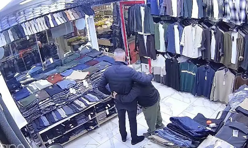 Malatya'da down sendromlu genç ile esnafın diyaloğu yürekleri ısıttı