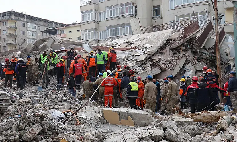 Malatya'da Güner Apartmanı davasında karar: 7 sanığa hapis cezası
