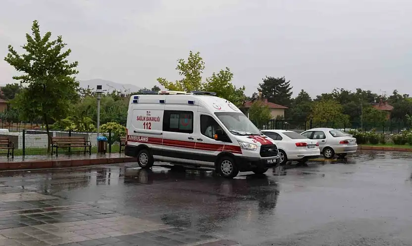 Malatya'da kontrolden çıkan otobüs devrildi: 6 yaralı