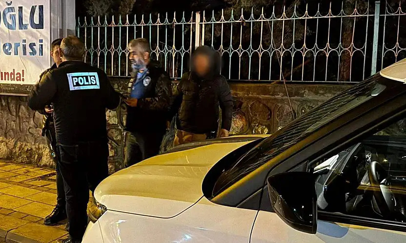 Malatya'da Mezarlıklarda Sıkı Denetim: Aranan Şahıs Yakalandı