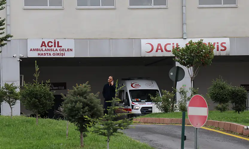 Malatya'da otomobil orta refüje çarptı: 1 yaralı