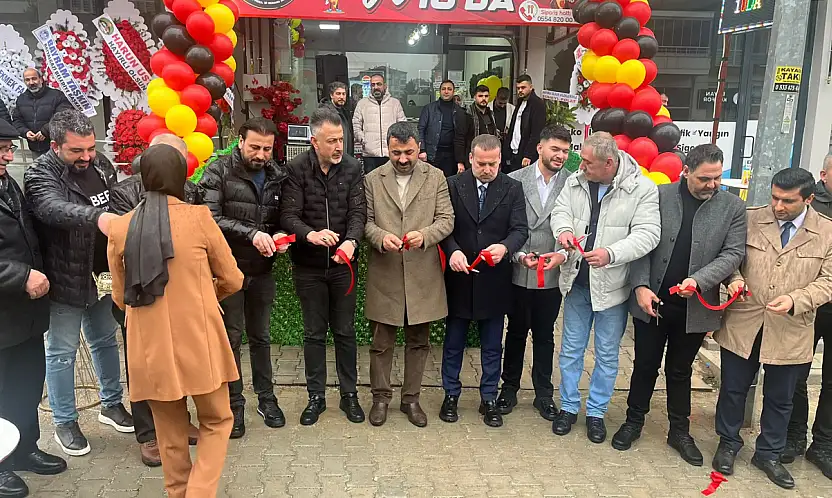 Malatya'da pizza10-Da açılışına yoğun katılım
