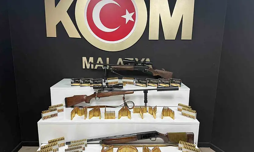 Malatya'da ruhsatsız silah operasyonu: 2 gözaltı