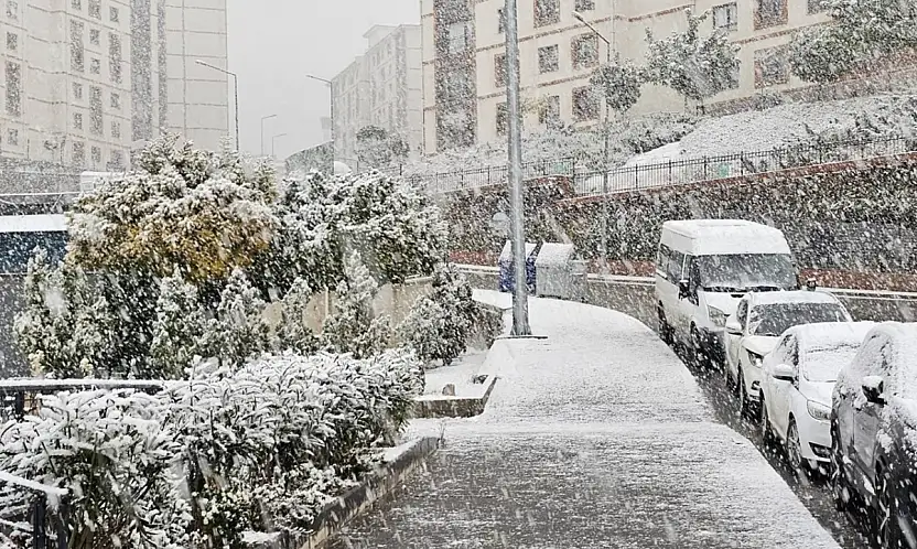 Meteoroloji'den 8 İle Kuvvetli Kar Alarmı