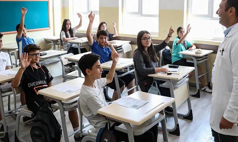 Öğrencilere Sadece Ders Değil Hayat Öğreten Kurslar Geliyor