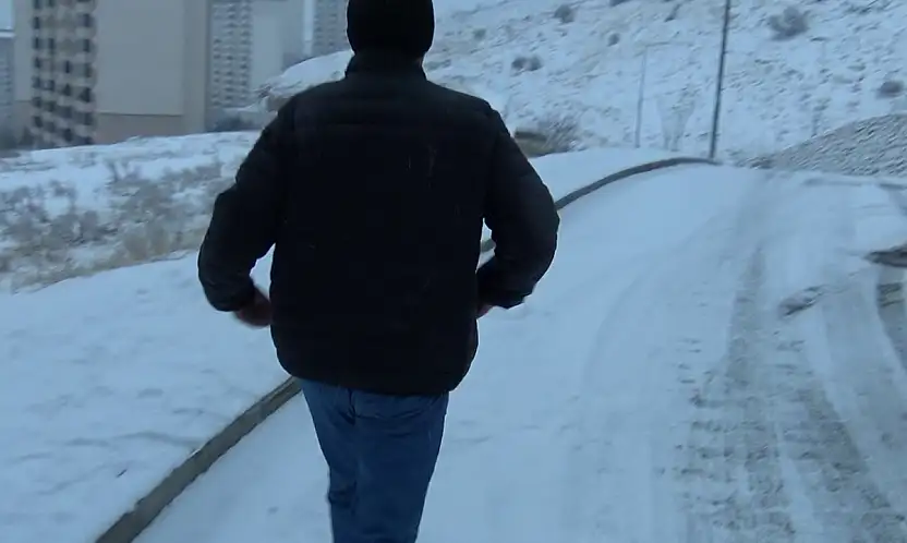 Prof. Dr. Eller Cepte Yürümek Büyük Risk