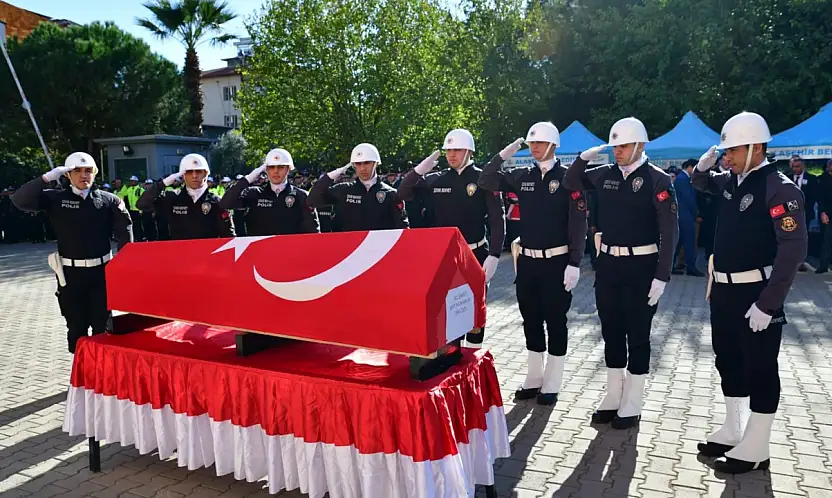Şehit Polis Memuru Görev Yaptığı İlçeden Uğurlandı