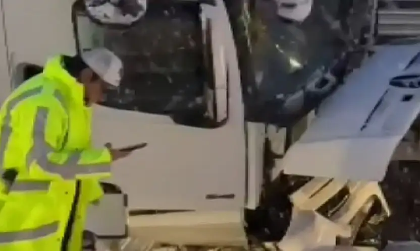 Sivas-Malatya yolunda kanlı kaza 1 Ölü 5 Yaralı