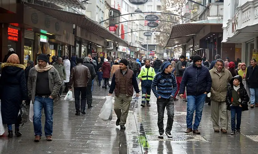 Türkiye Nüfusu 3 Ayda 155 Bin Kişi Arttı: İşte Dağılım