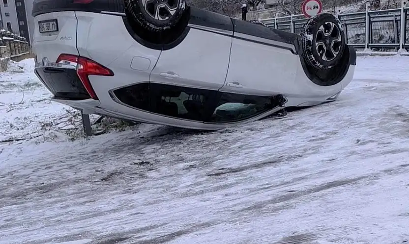 Vatandaş yollarda kayarken, araçlar birbirine girerken belediye ekipleri neredeydi?