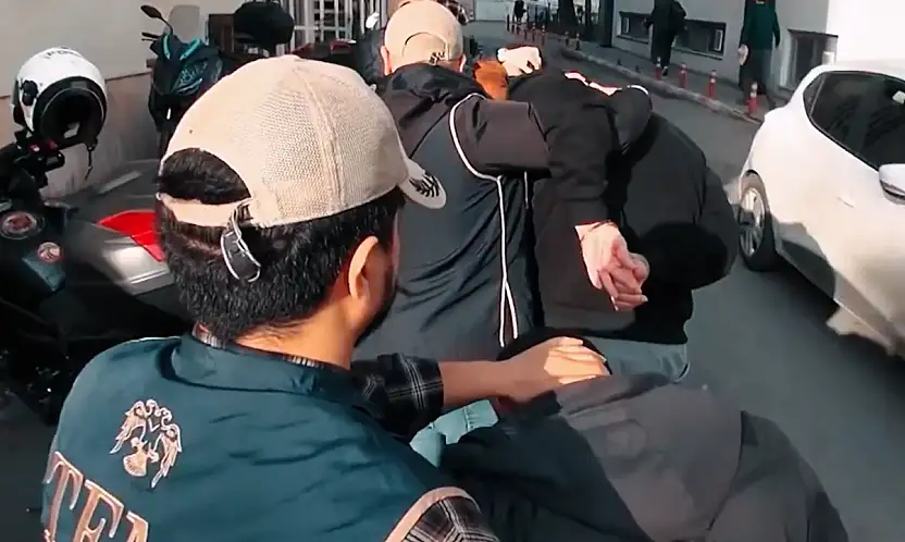 Yerlikaya: 33 ilde DEAŞ'a yönelik operasyonlarda 233 şüpheli gözaltına alındı